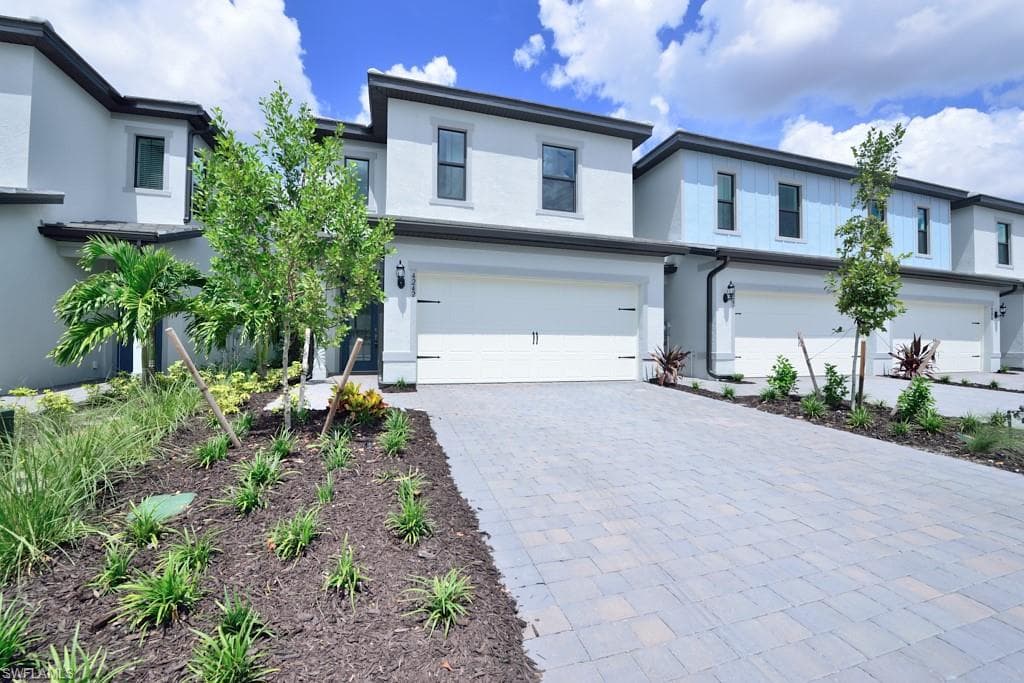 4242 Sonoma Oaks CIR NAPLES, FL 34119
