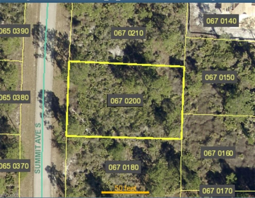 637 Summit AVE S LEHIGH ACRES, FL 33974