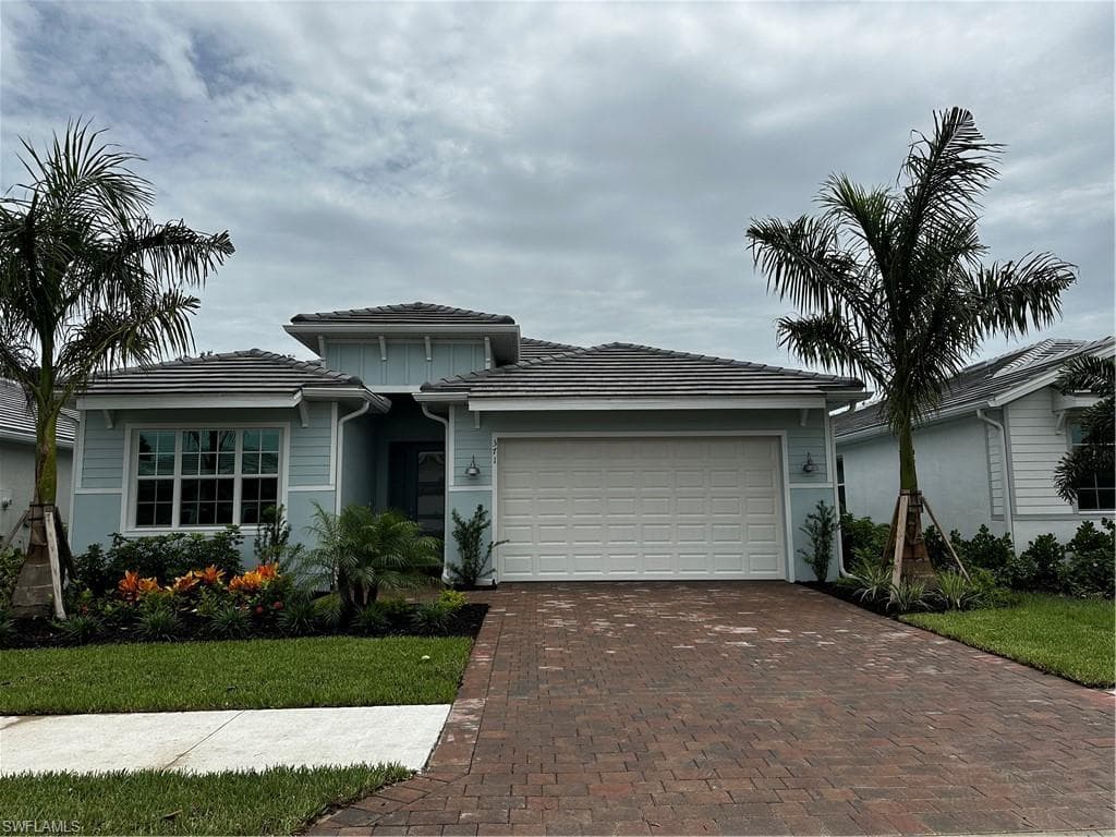 371 Grace Bay LN S NAPLES, FL 34114