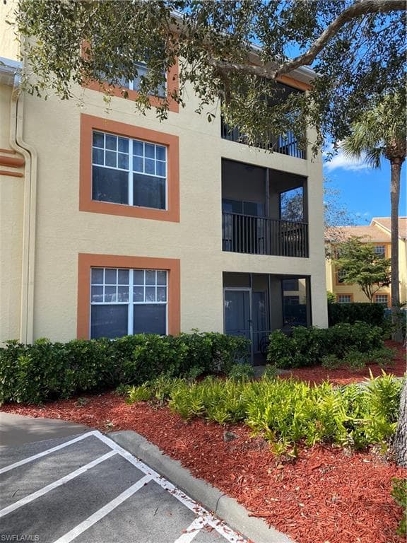 7985 Preserve CIR 1121 NAPLES, FL 34119