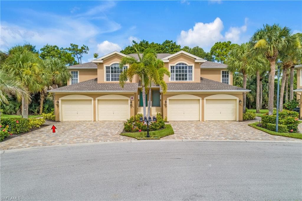 22942 Lone Oak DR ESTERO, FL 33928