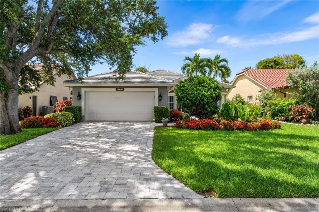 8191 Breton CIR FORT MYERS, FL 33912
