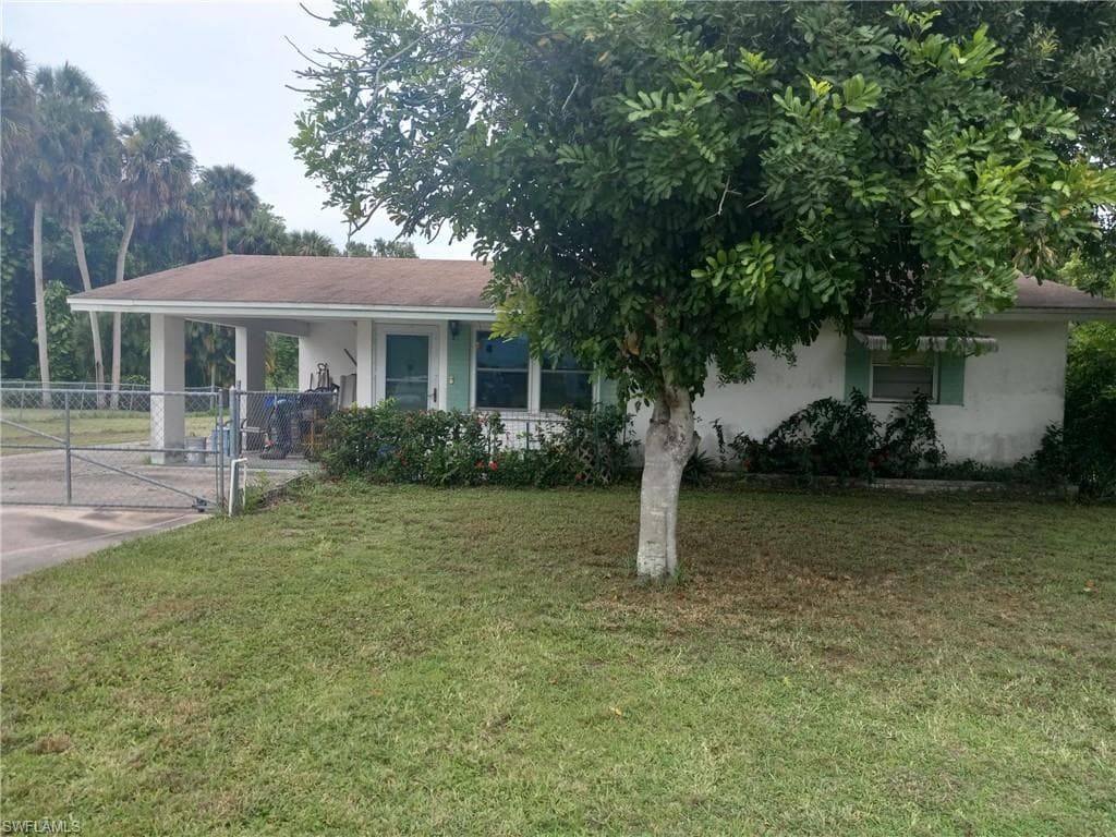 1460 Maranatha DR NORTH FORT MYERS, FL 33903