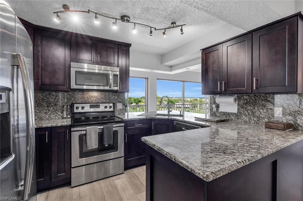 7410 Lake Breeze DR 506 FORT MYERS, FL 33907