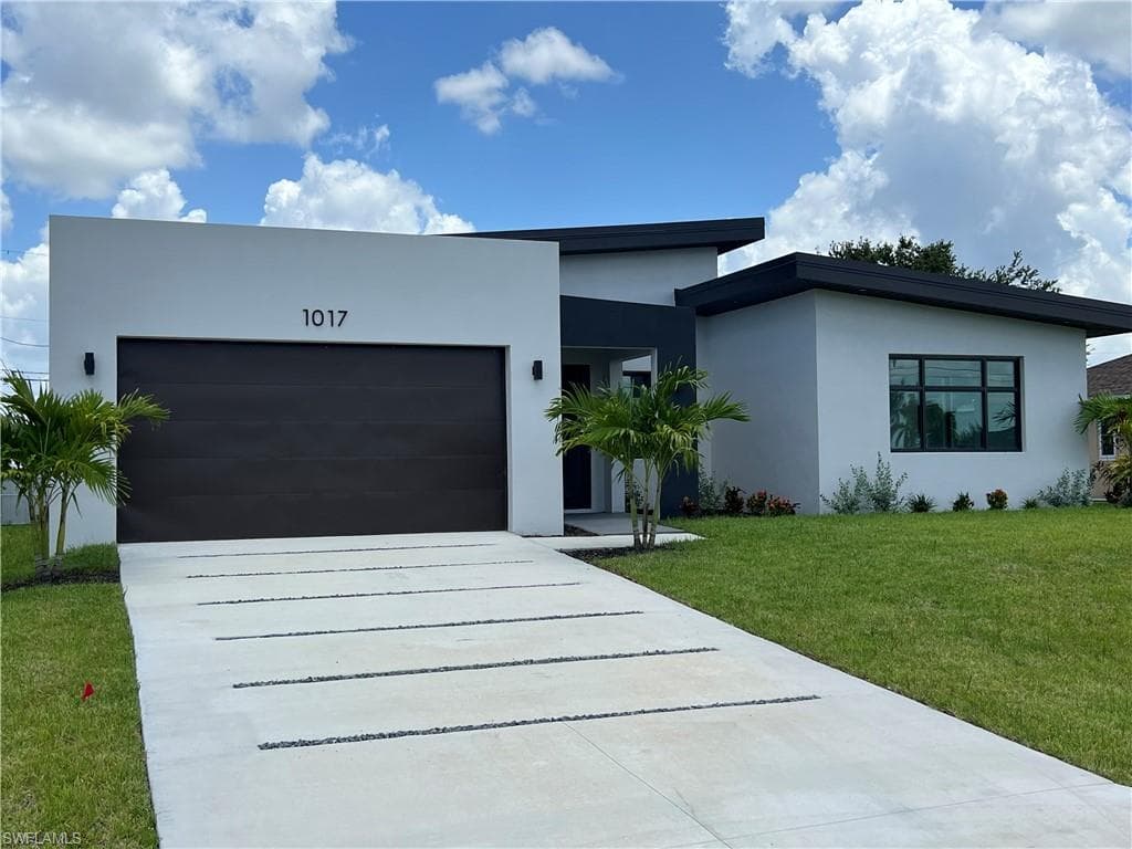 1017 NE 4th PL CAPE CORAL, FL 33909