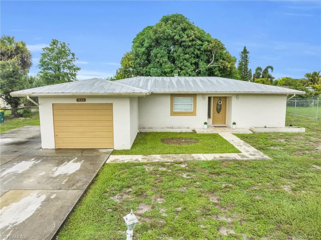 4333 20th PL SW NAPLES, FL 34116