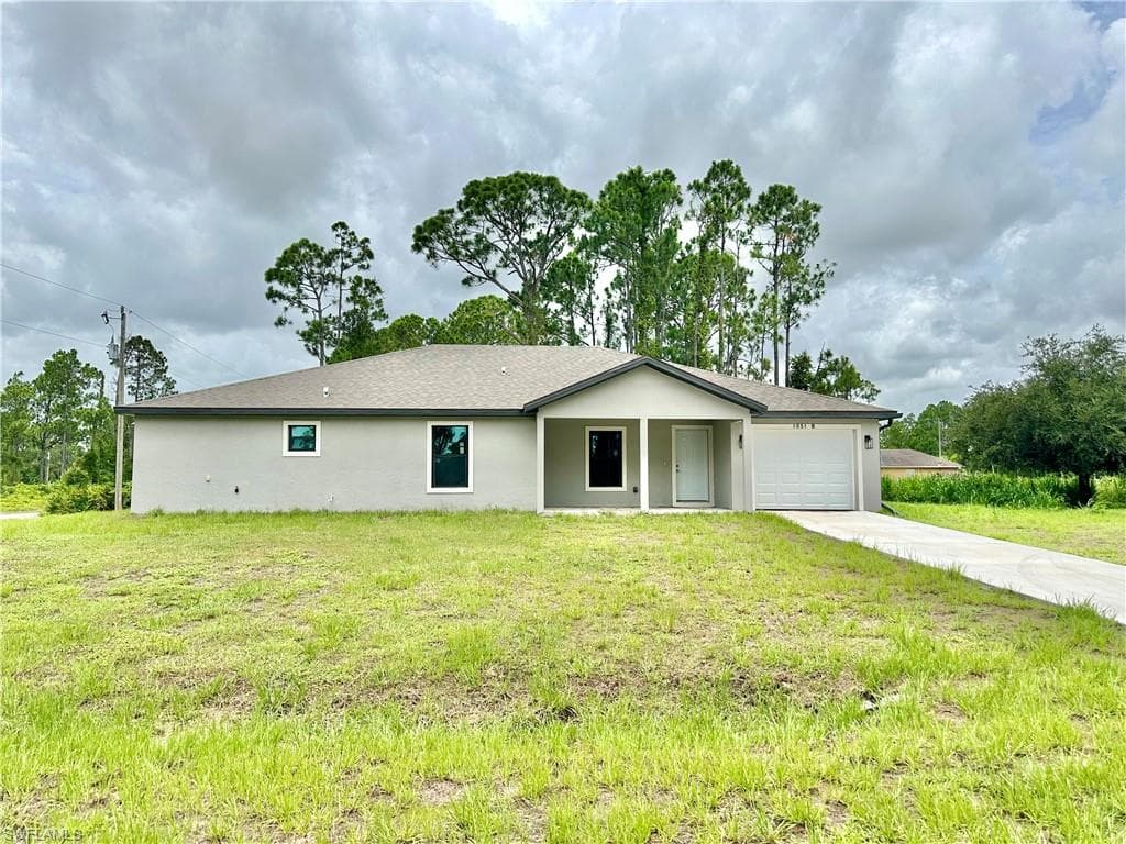 1051 Danforth ST LEHIGH ACRES, FL 33974