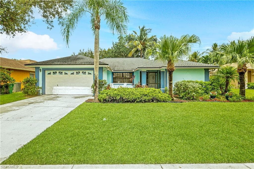 3261 Orange Grove TRL NAPLES, FL 34120
