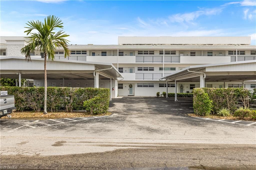 680 Broad AVE S NAPLES, FL 34102