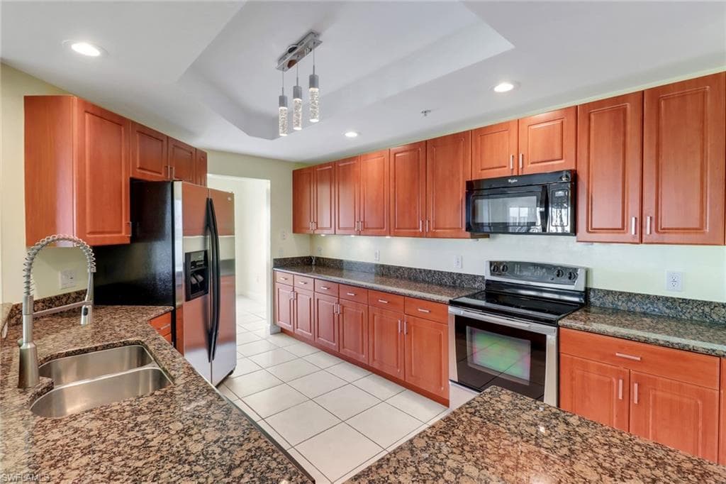 2745 1st ST 2106 FORT MYERS, FL 33916