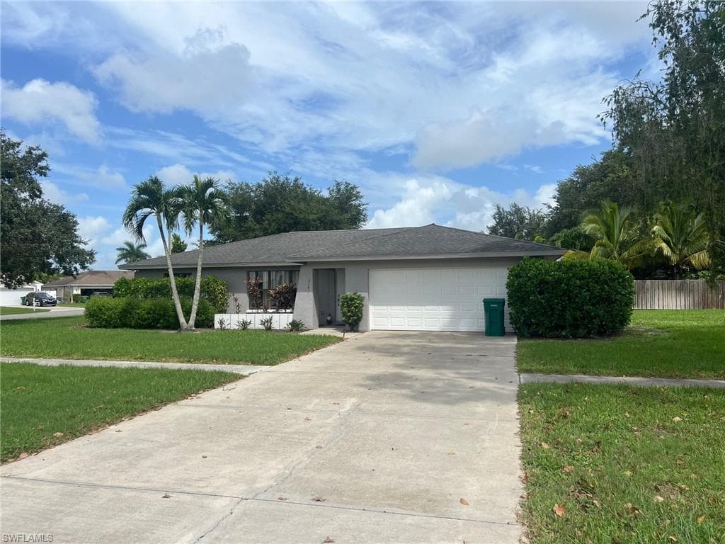 3141 Orange Grove TRL NAPLES, FL 34120