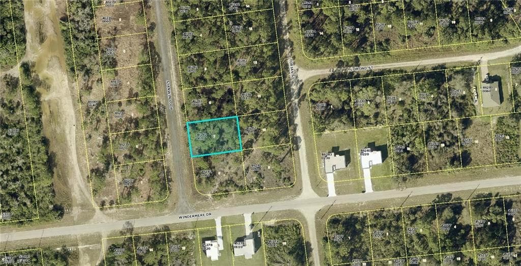683 Stanwin LOOP LEHIGH ACRES, FL 33972