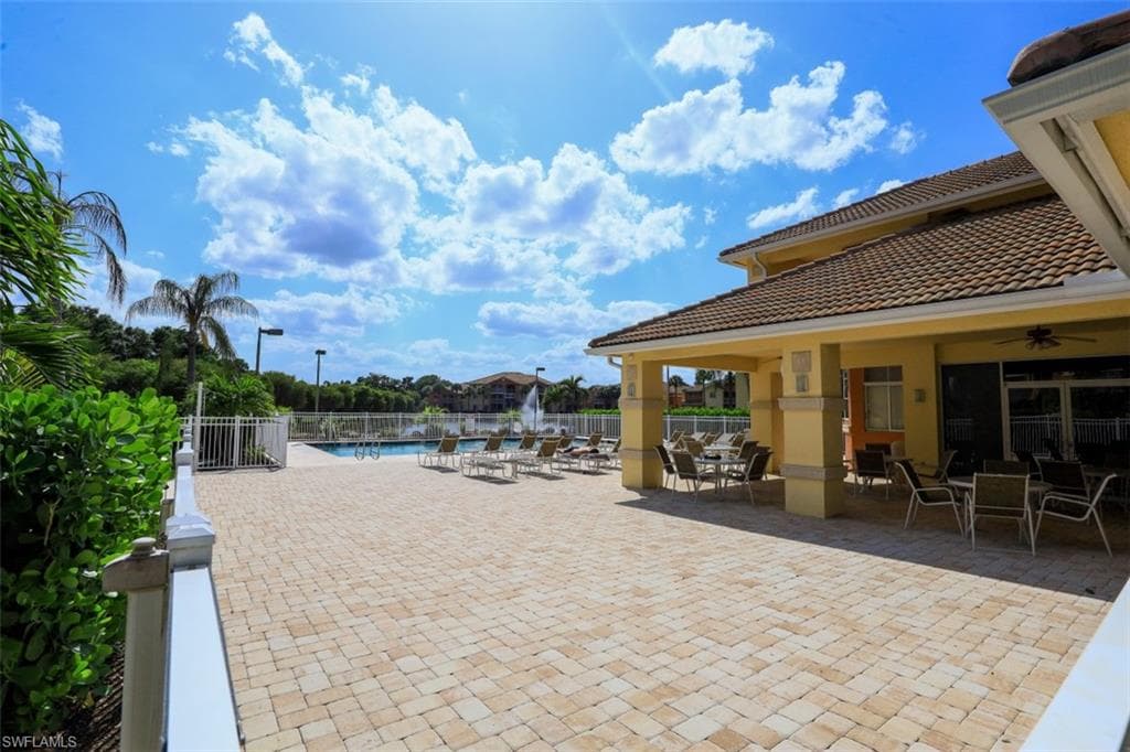 6330 Aragon WAY W 204 FORT MYERS, FL 33966