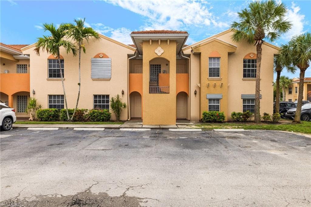 4175 Castilla CIR 105 FORT MYERS, FL 33916