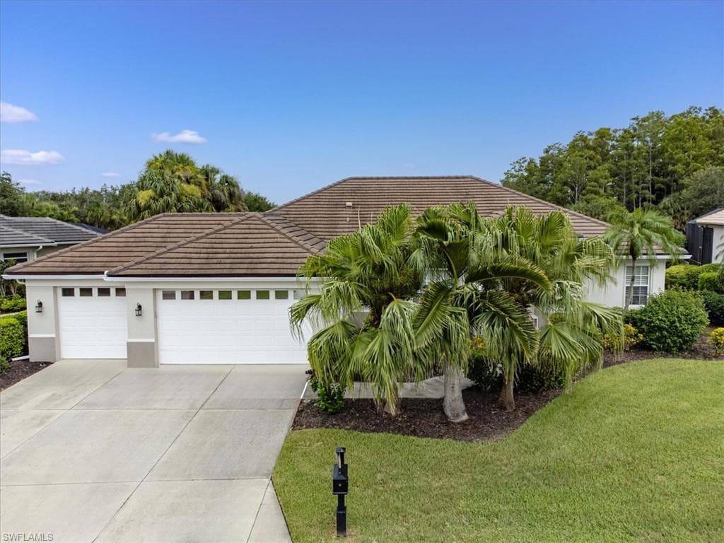 12023 Mahogany Isle LN E FORT MYERS, FL 33913