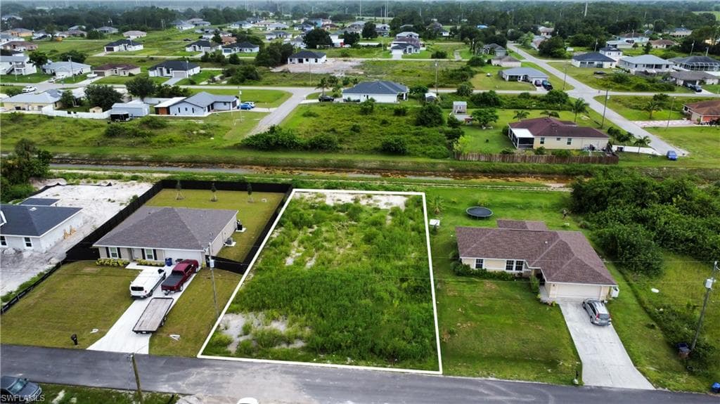 4107 30th ST SW LEHIGH ACRES, FL 33976