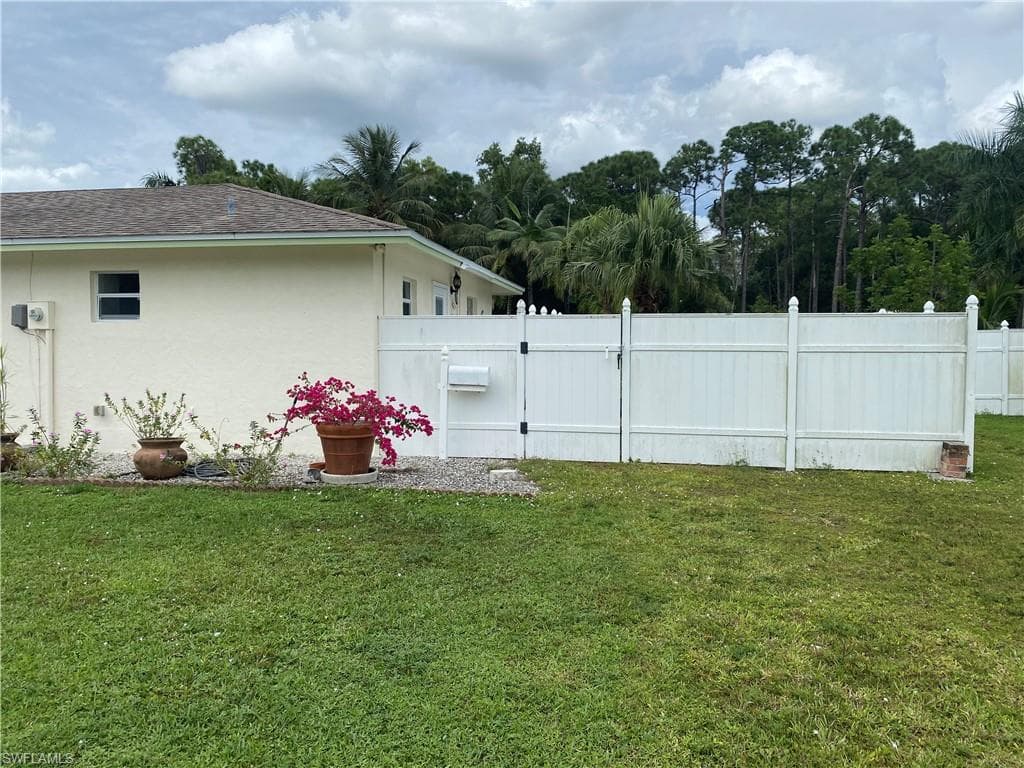 3616 Mccomb LN BONITA SPRINGS, FL 34134