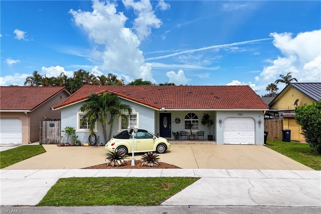 17812 SW 152 CT MIAMI, FL 33187