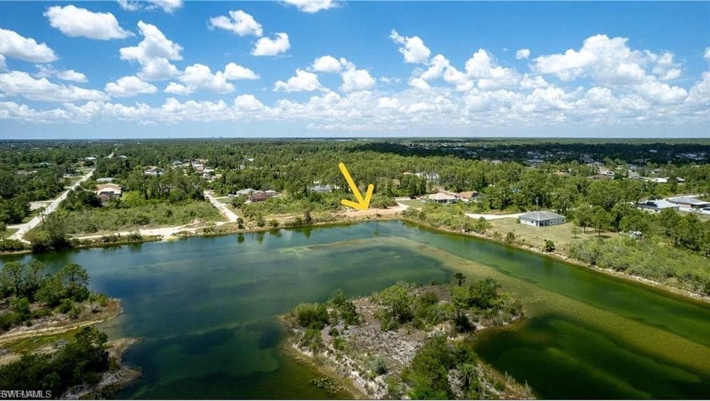 2501 16th ST W LEHIGH ACRES, FL 33971