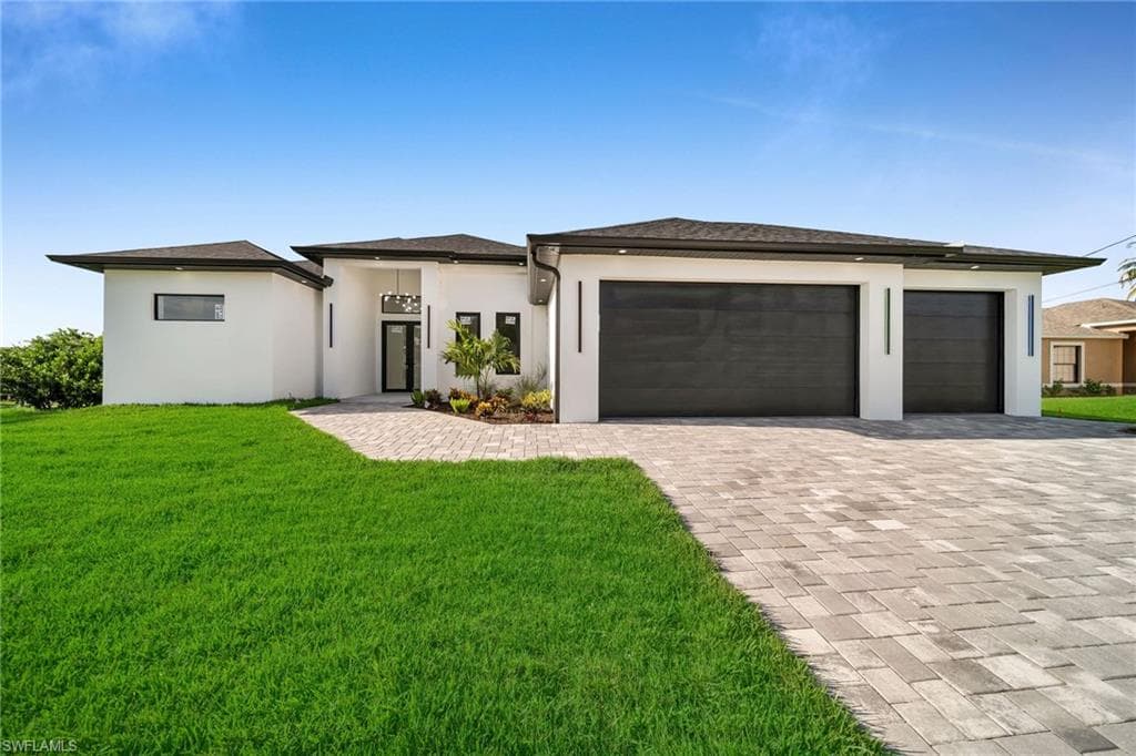 1109 NE 11th TER CAPE CORAL, FL 33909