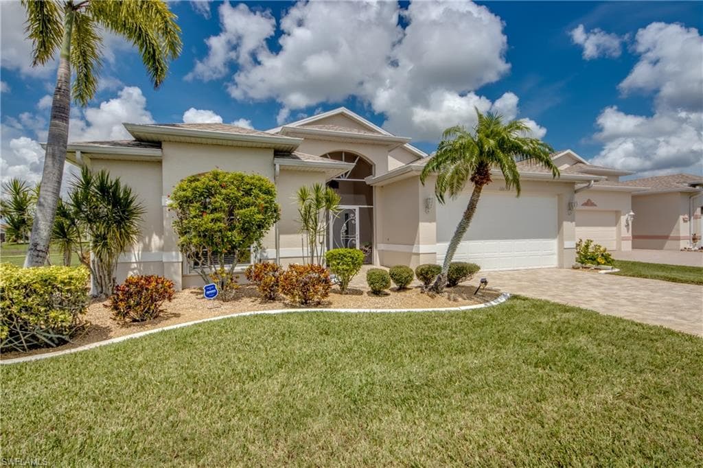 3950 Schefflera DR NORTH FORT MYERS, FL 33917