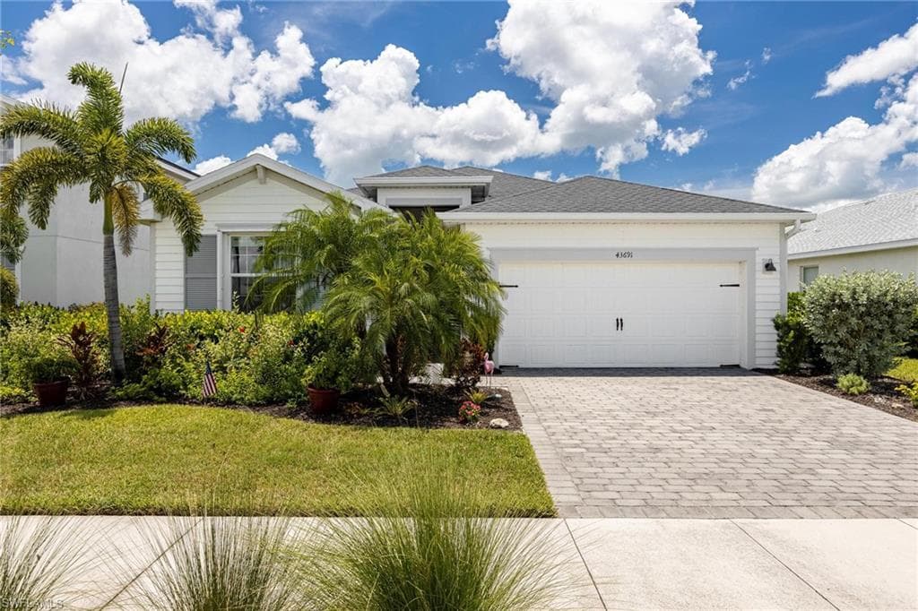 43691 Pinewood BEND PUNTA GORDA, FL 33982