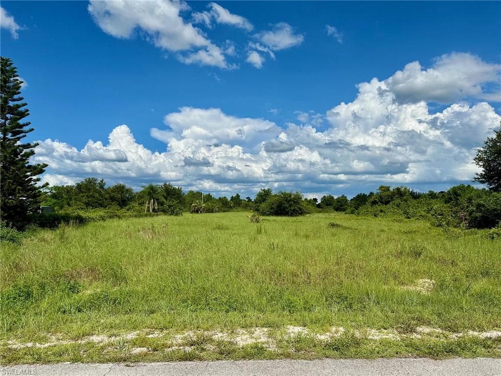 1610 Louis AVE LEHIGH ACRES, FL 33972