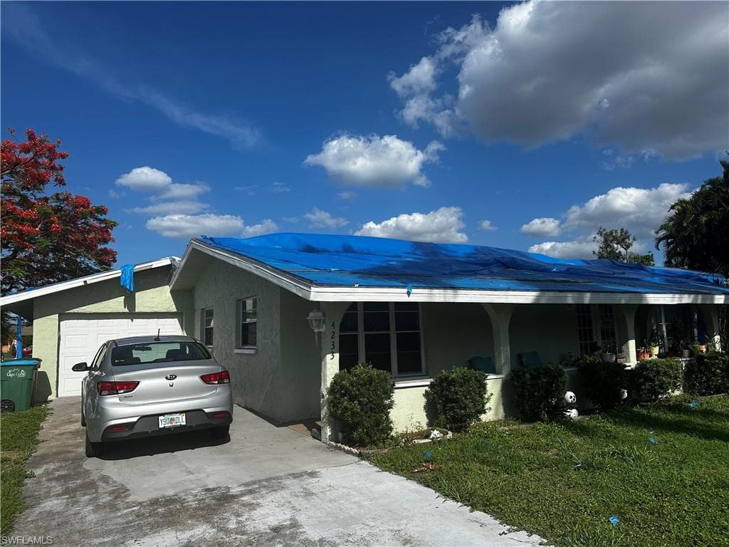 4233 SW 1st AVE CAPE CORAL, FL 33914