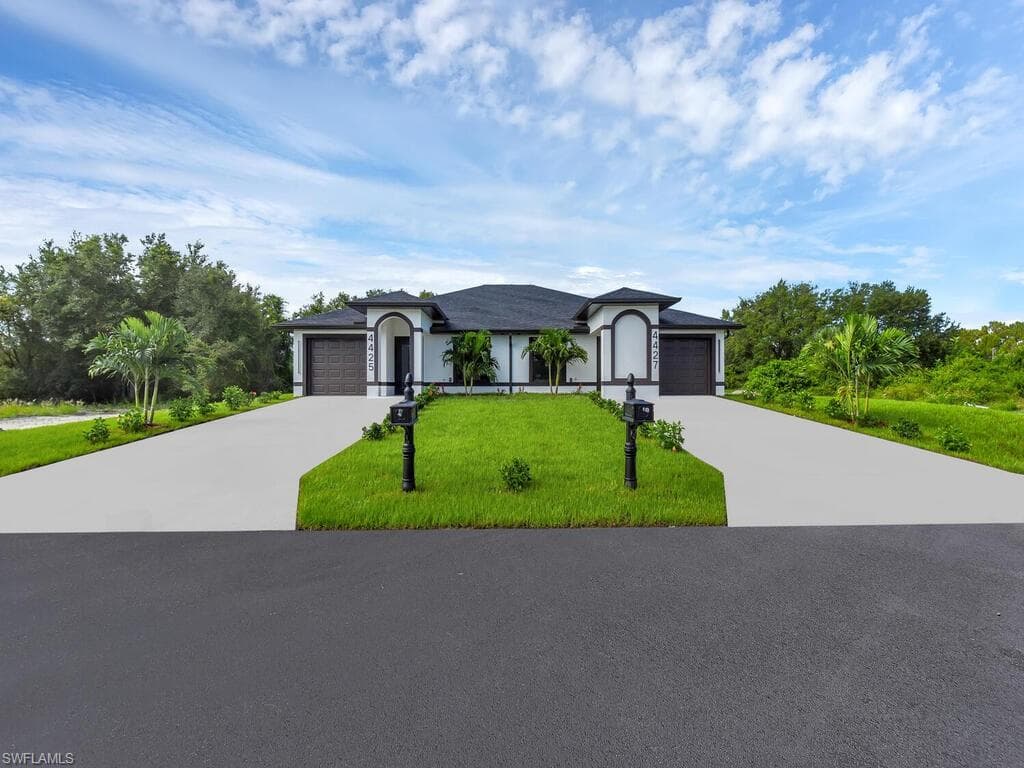 4425 - 4427 28th ST SW LEHIGH ACRES, FL 33973