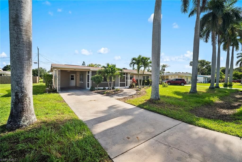 1449 Charles RD FORT MYERS, FL 33919