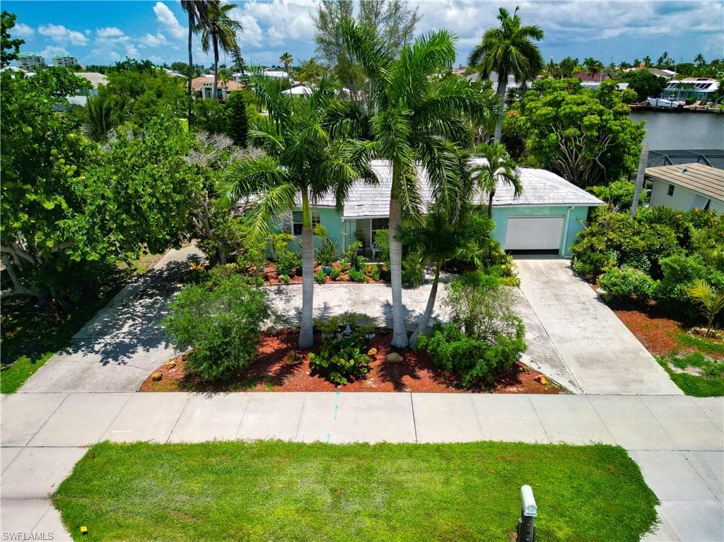 1150 Collier BLVD