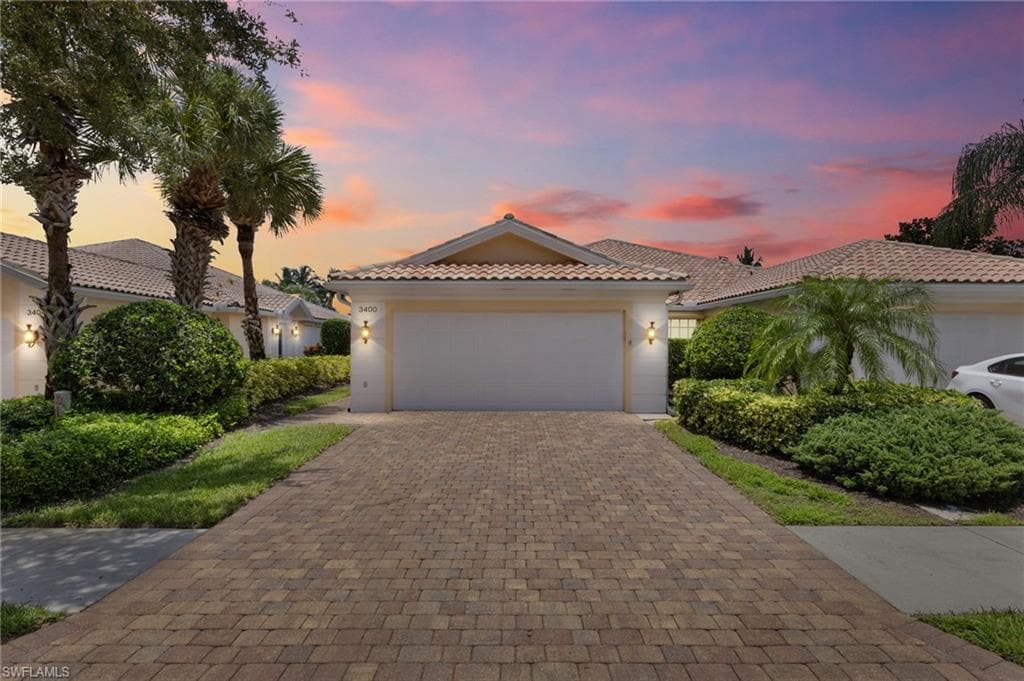 3400 Cayman LN NAPLES, FL 34119