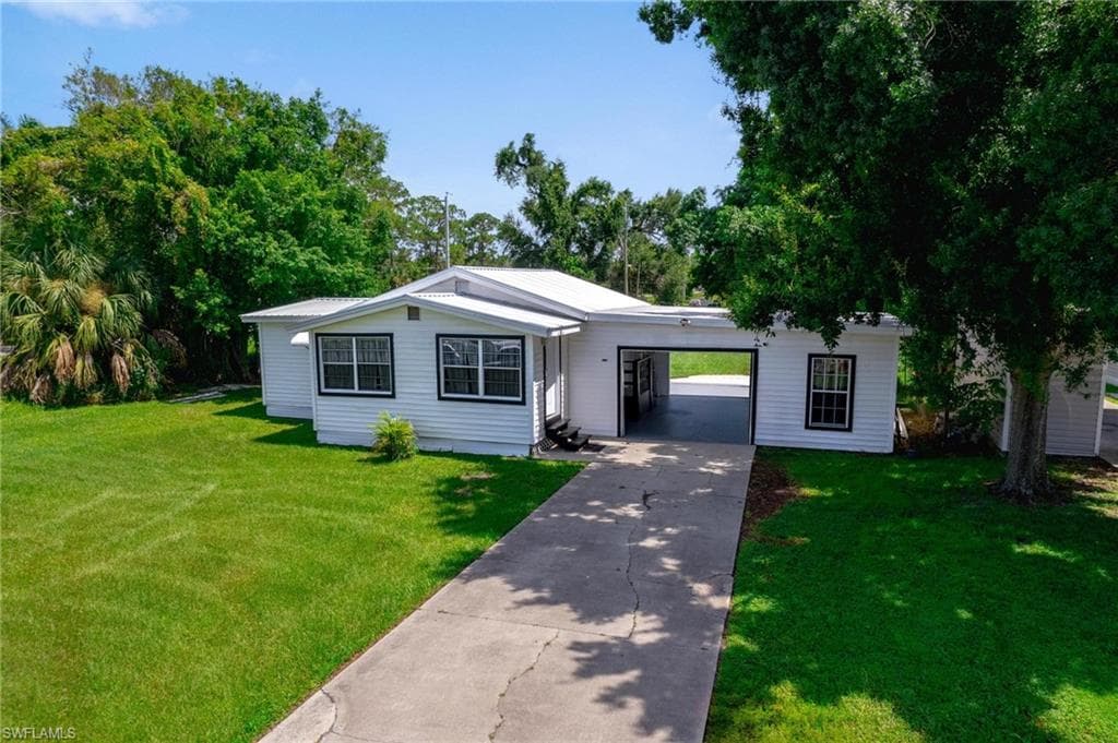 2150 Grace AVE FORT MYERS, FL 33901
