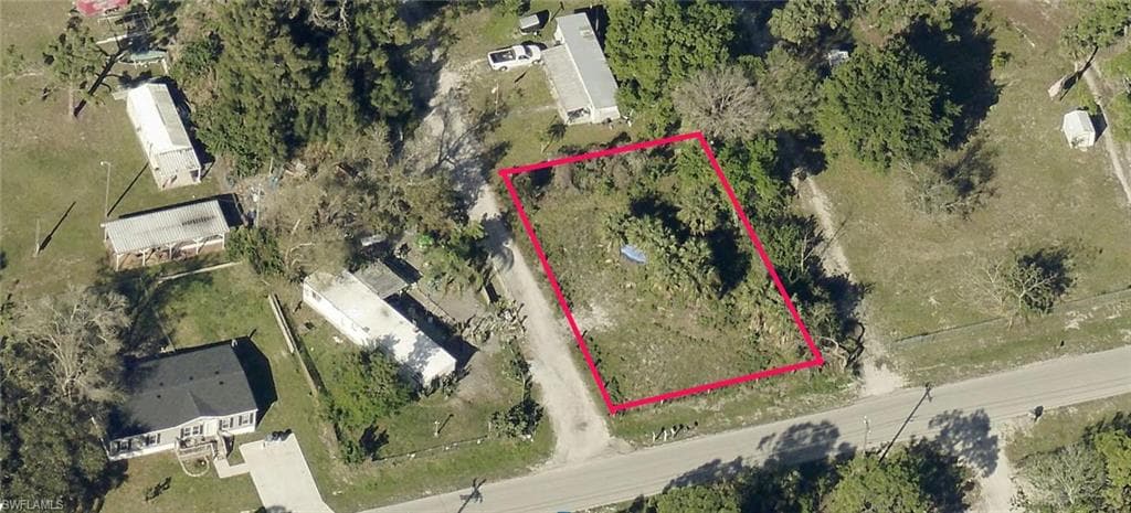 7598 Breeze DR NORTH FORT MYERS, FL 33917