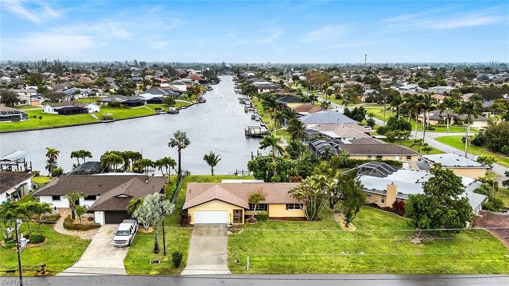 535 SE 32nd ST CAPE CORAL, FL 33904