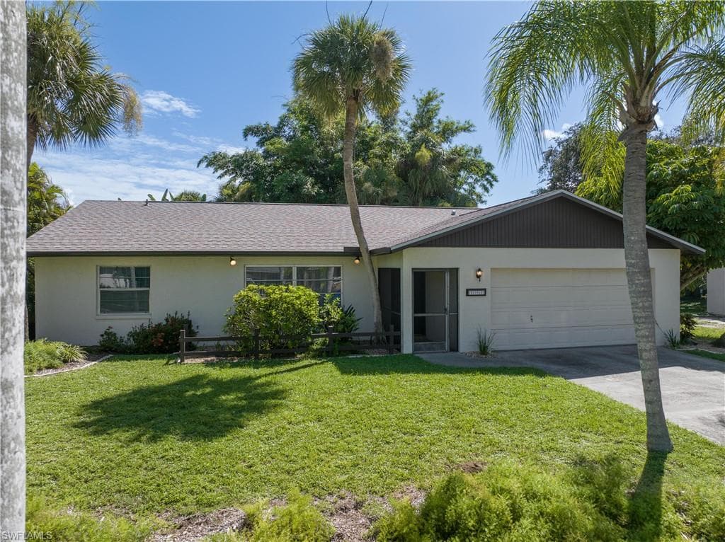 5996 Milne CIR NORTH FORT MYERS, FL 33903