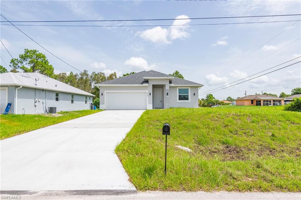 3300 SW 42 ST LEHIGH ACRES, FL 33976