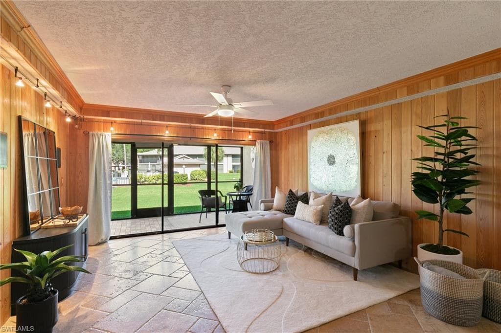 256 Pebble Beach CIR D104 NAPLES, FL 34113