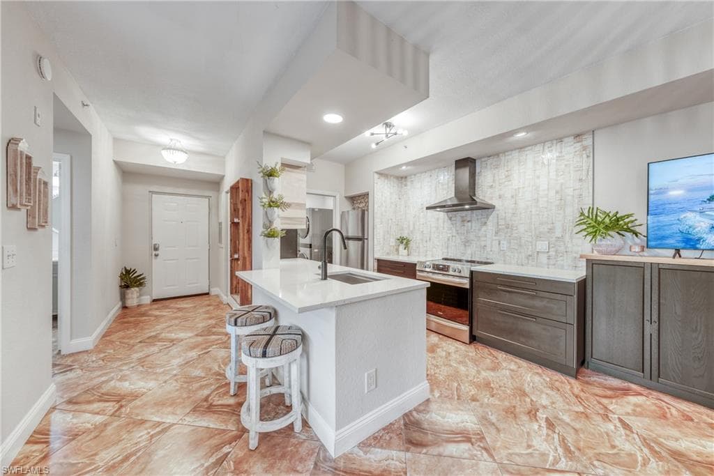 4630 Saint Croix LN 813 NAPLES, FL 34109