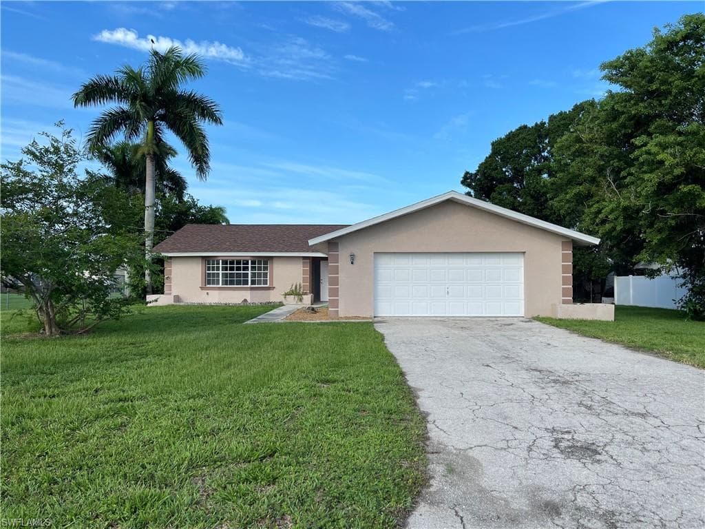 15700 Candle DR FORT MYERS, FL 33908