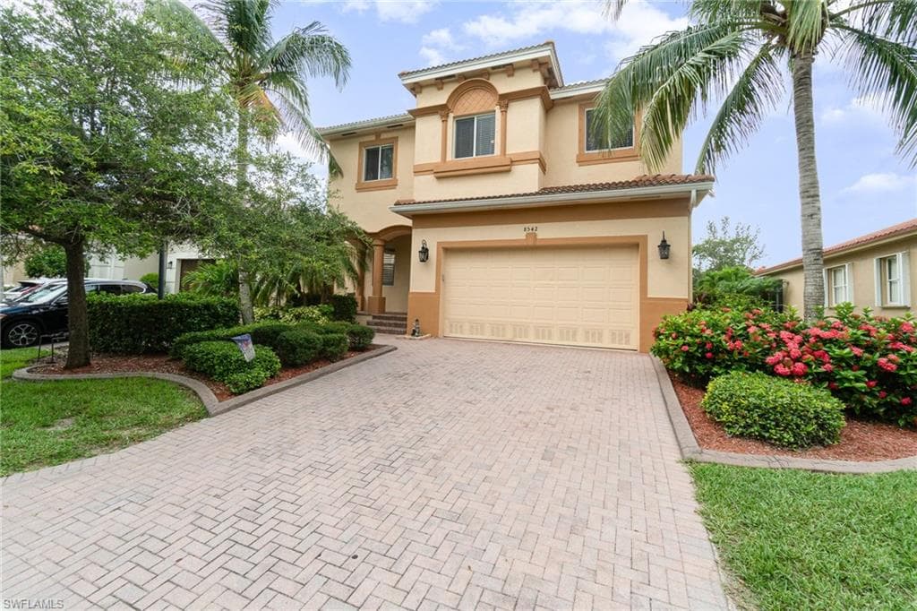 8542 Sumner AVE FORT MYERS, FL 33908