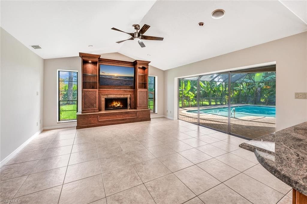 1915 Empress CT NAPLES, FL 34110