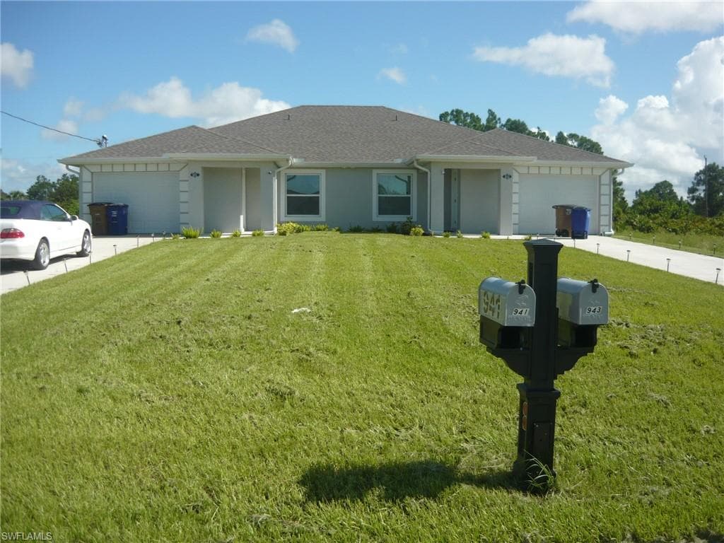 941-943 Jaguar BLVD LEHIGH ACRES, FL 33974