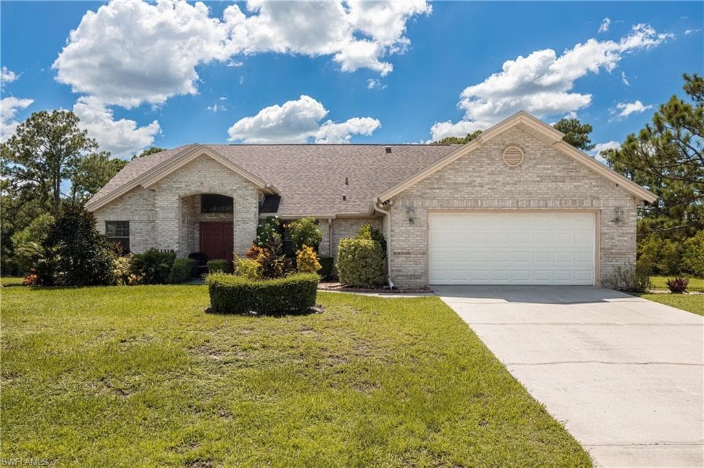 1319 Johns AVE LEHIGH ACRES, FL 33972