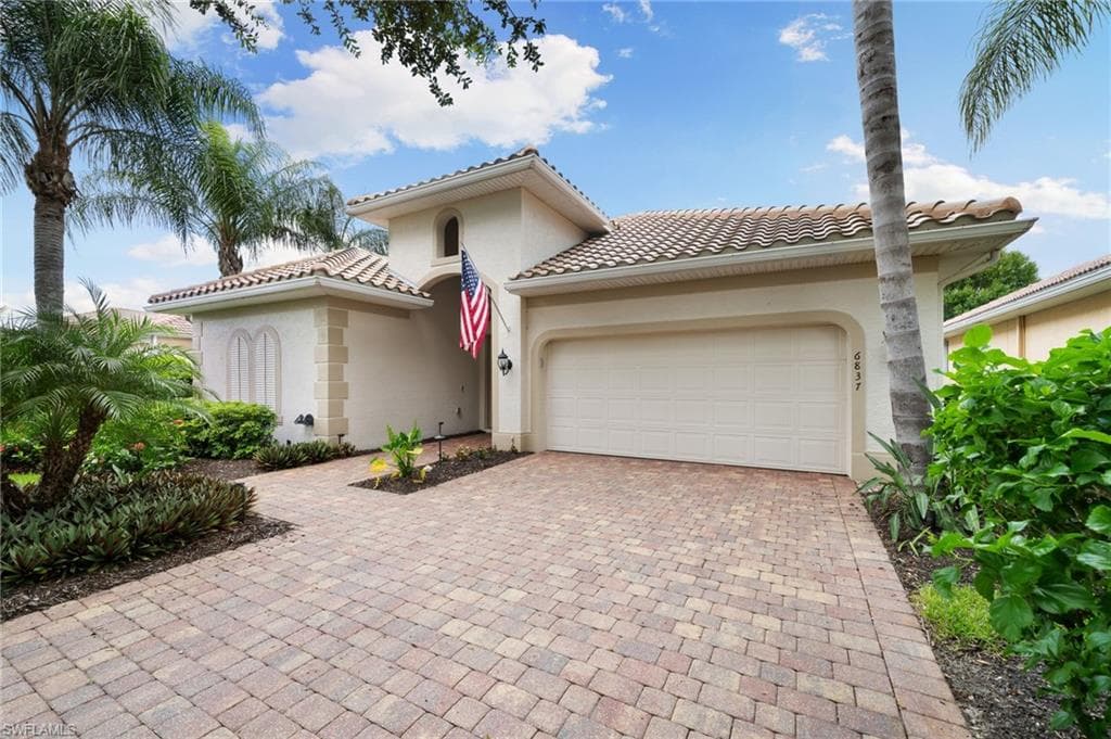 6837 Bent Grass DR NAPLES, FL 34113