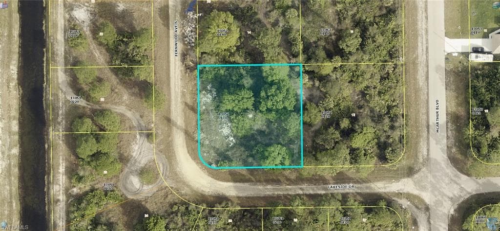 431 Fernwood AVE S LEHIGH ACRES, FL 33974