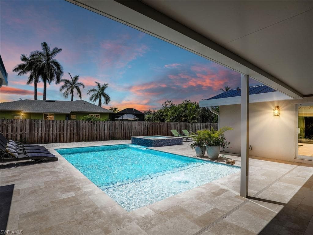 321 Columbus WAY MARCO ISLAND, FL 34145