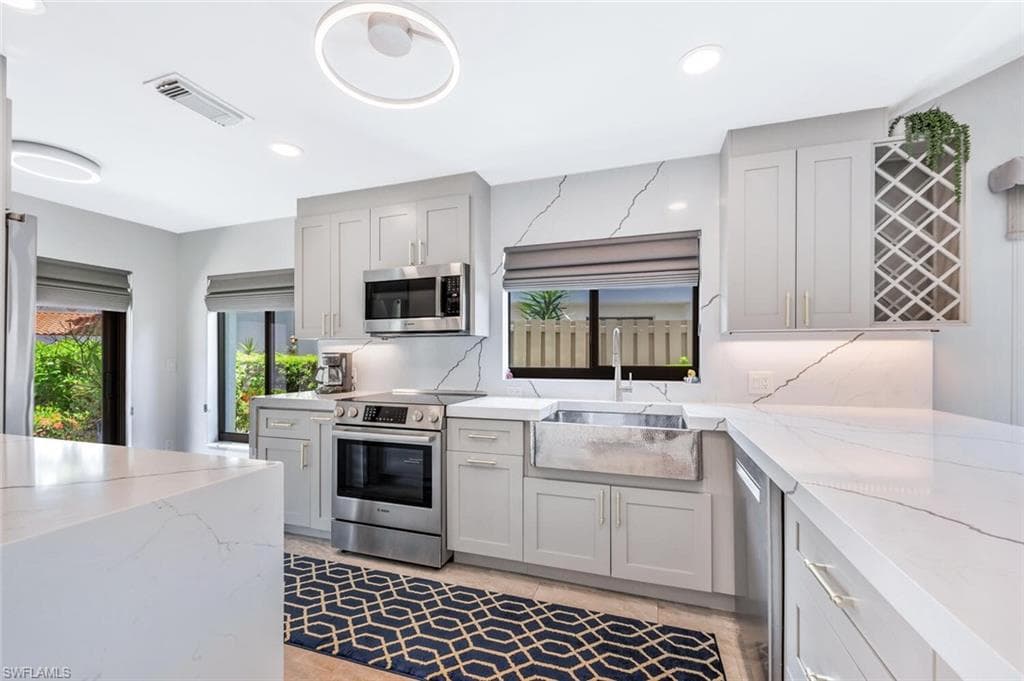 517 Beachwalk CIR 68-0 NAPLES, FL 34108