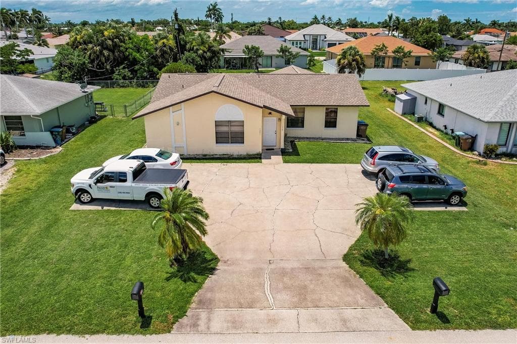 1322 SE 24th AVE CAPE CORAL, FL 33990