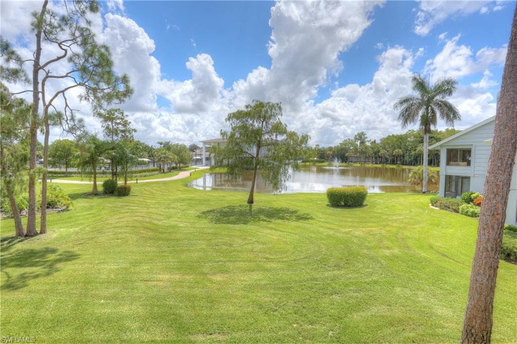 207 Courtside DR B203 NAPLES, FL 34105